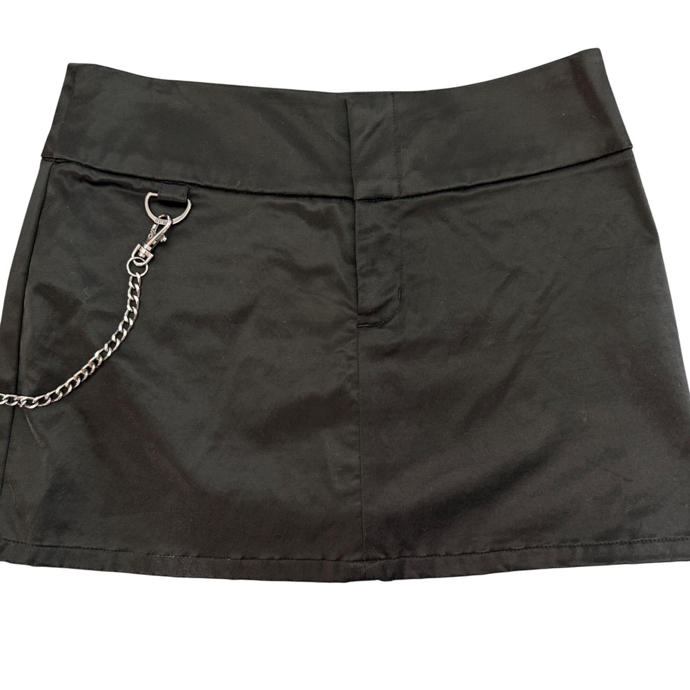 Vintage Guess Jeans Black Stretch Mini Skirt Y2K Chain Detail Low Rise Size 24